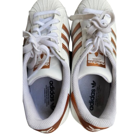 Adidas Superstar Women's Size US 7 white & Gold Classic Sneakers - Picture 7 of 10